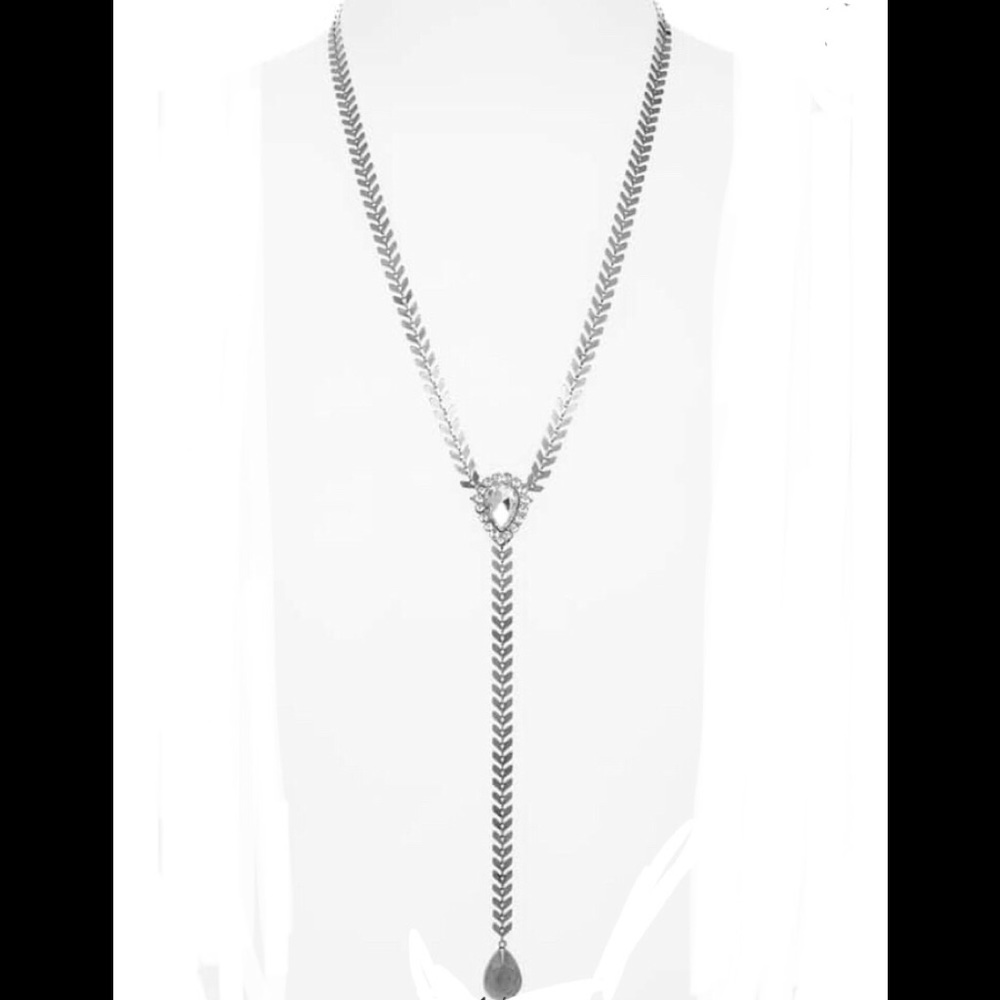 LOREN HOPE FINLEY Y NECKLACE